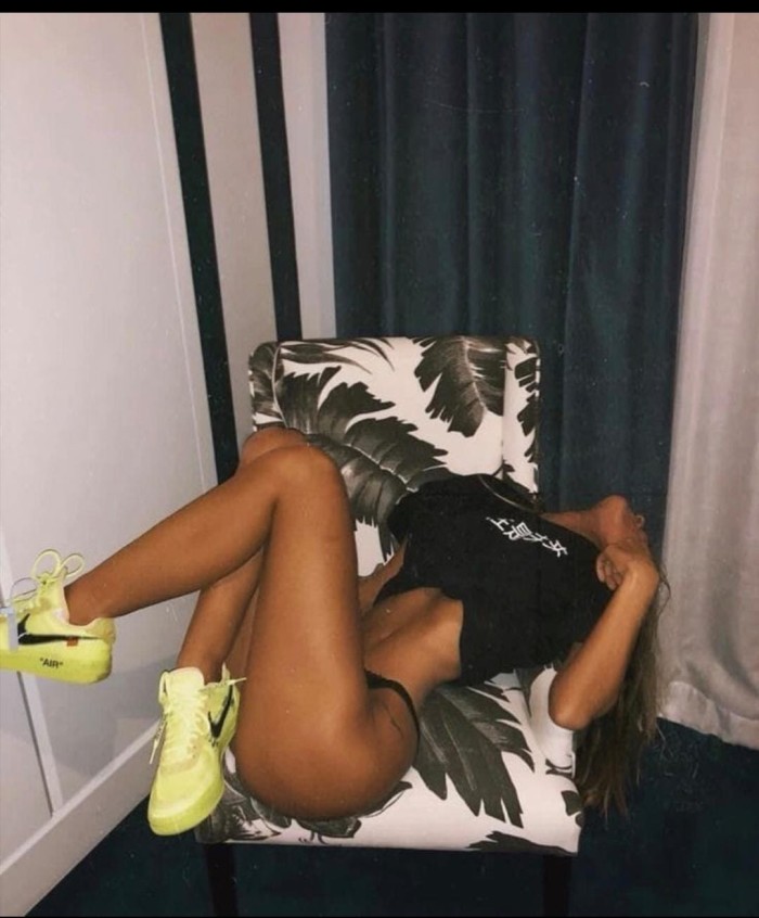 SE ESCLAVO DE MI CUERPO VIA JULIA