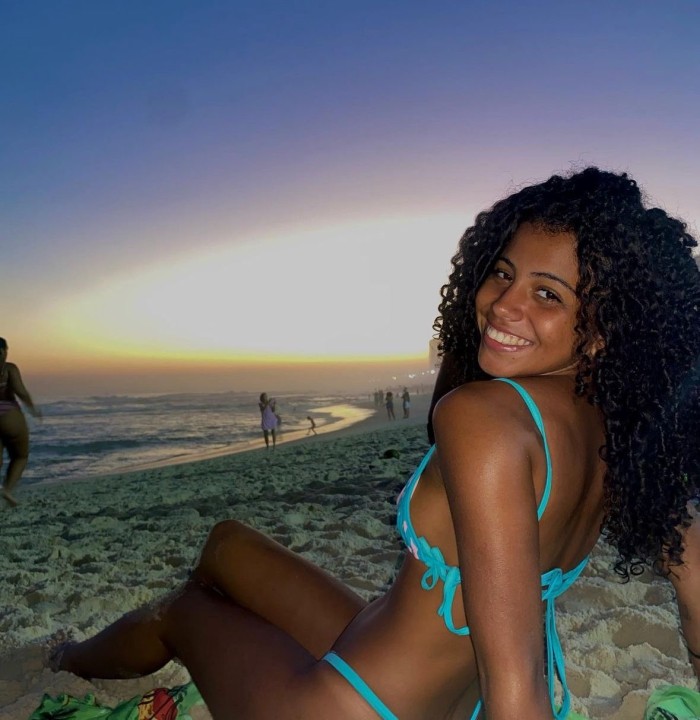 Española joven con carita angelical NOVEDAD