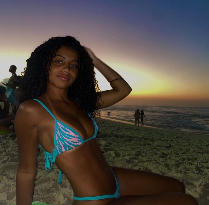 Española joven con carita angelical NOVEDAD