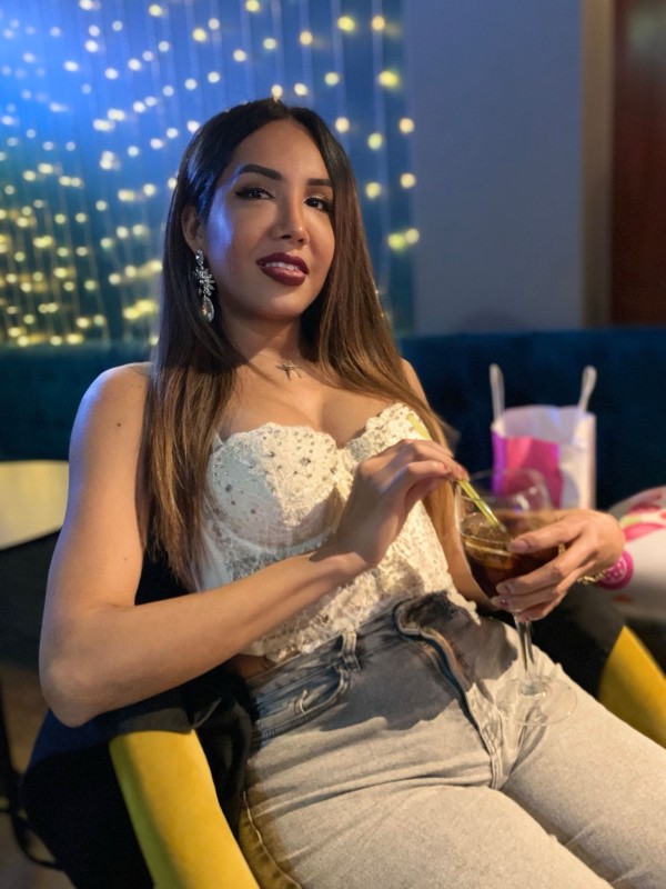 Isabelita trans femenina fotos reales sin engaños