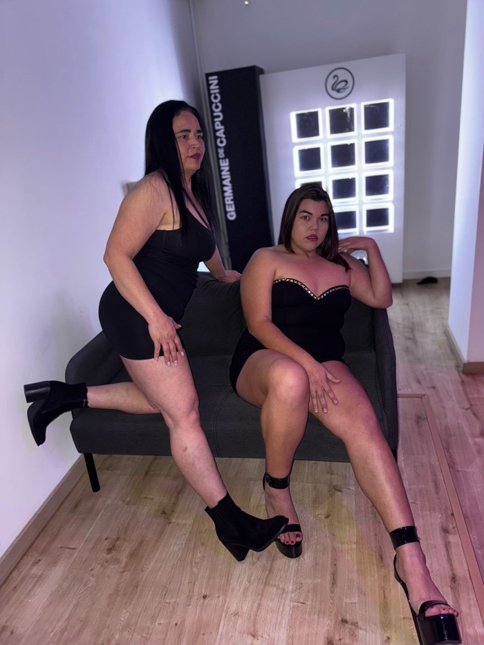 MADREE HIJA TE CHUPARAN LA POLLA HASTA SACAR TU LE