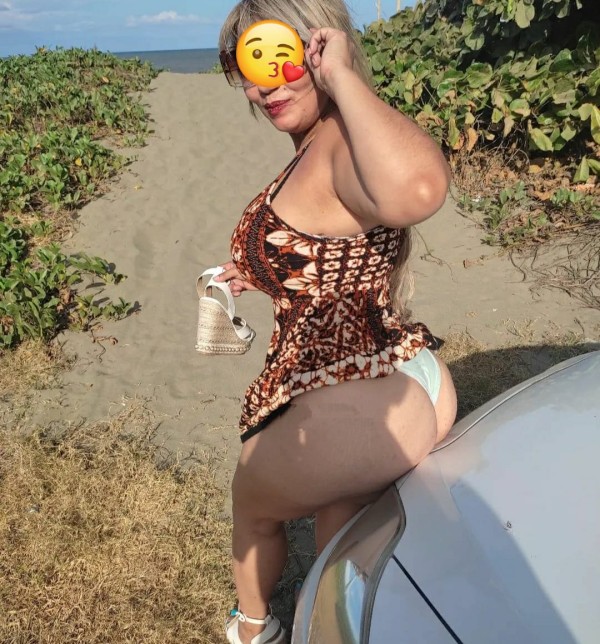 Morbosa viciosa y juguetona madurita   tudela