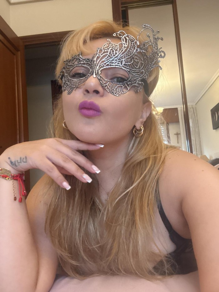 Soy tu sumisa en Coruña , tu mi amo !! Ordename ya