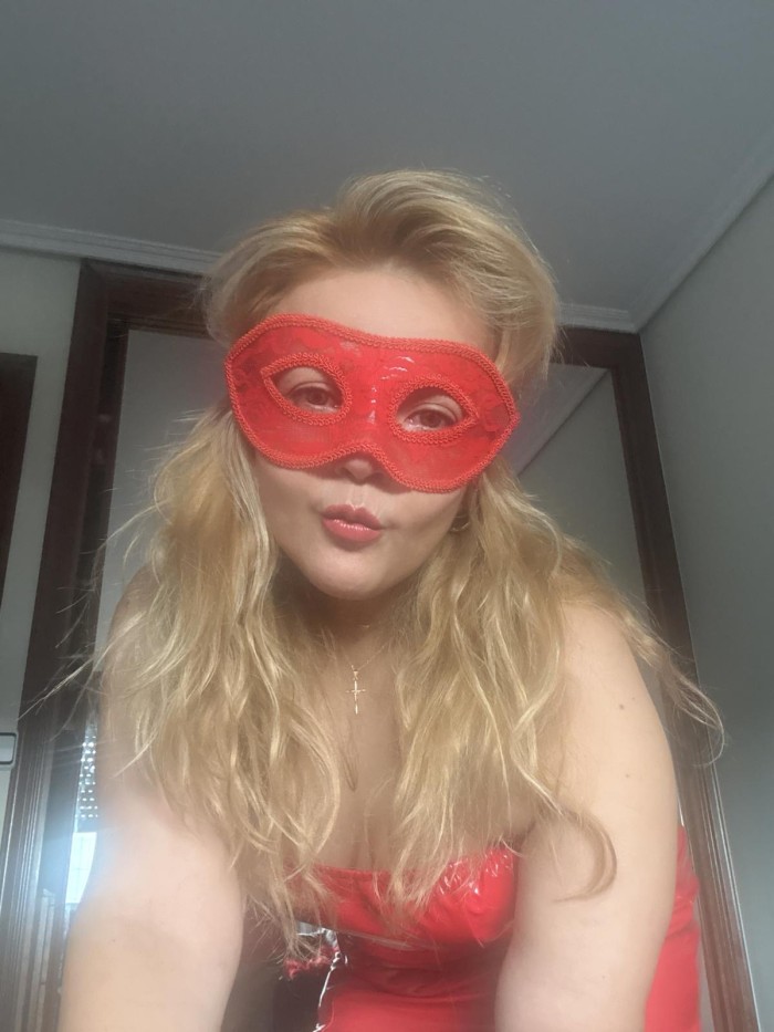 Soy tu sumisa en Coruña , tu mi amo !! Ordename ya