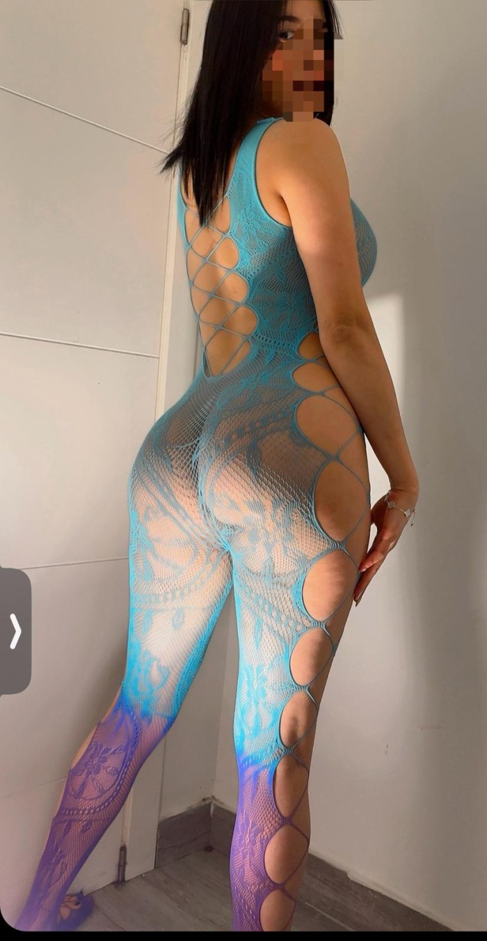 SOFIA ARDIENTE Y CAÑERA EN TORRASSA