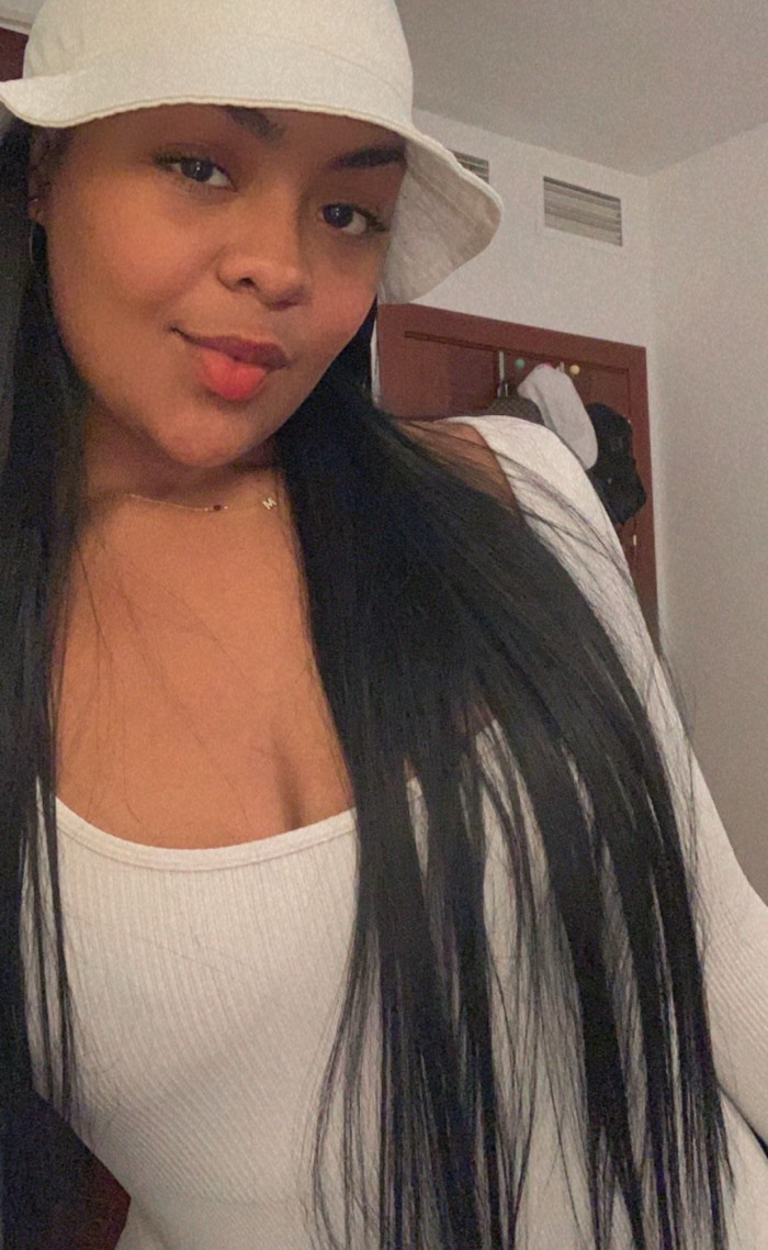 Ashley, jovencita muy cariñosa y juguetona!