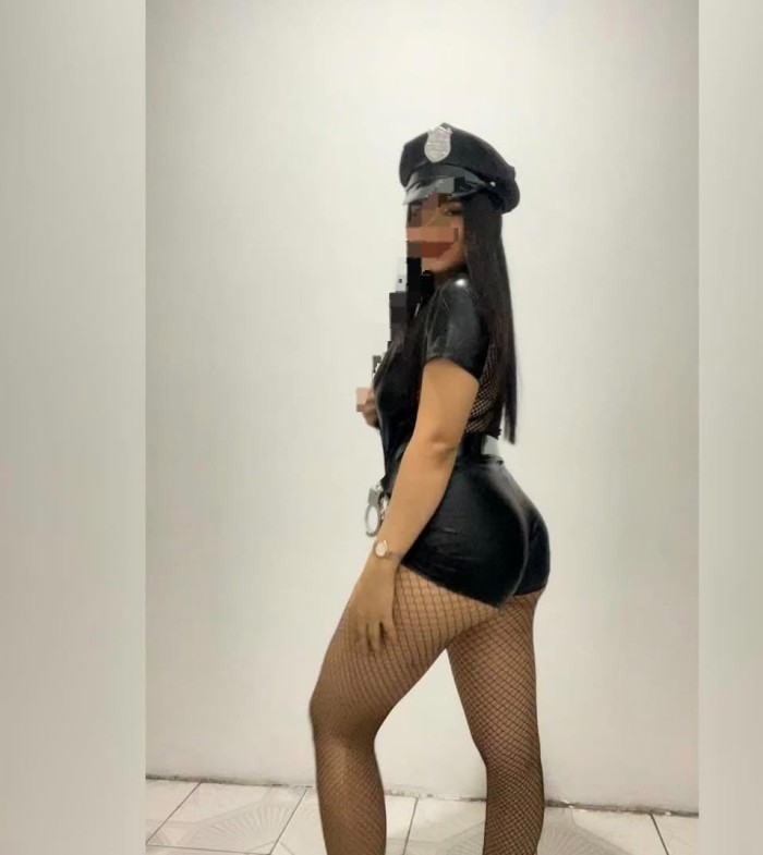 Paraguaya muy cachonda , coñito jugoso
