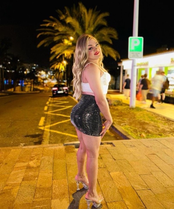 Alexa linda nena trans 24 años Disponible Novedad en Fuengirola