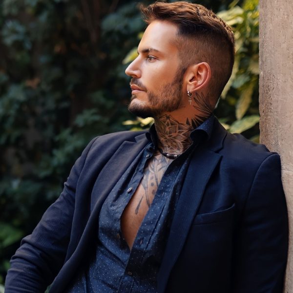 ANGEL, CHICO DE COMPAÑIA… SOLO PARA MUJERES