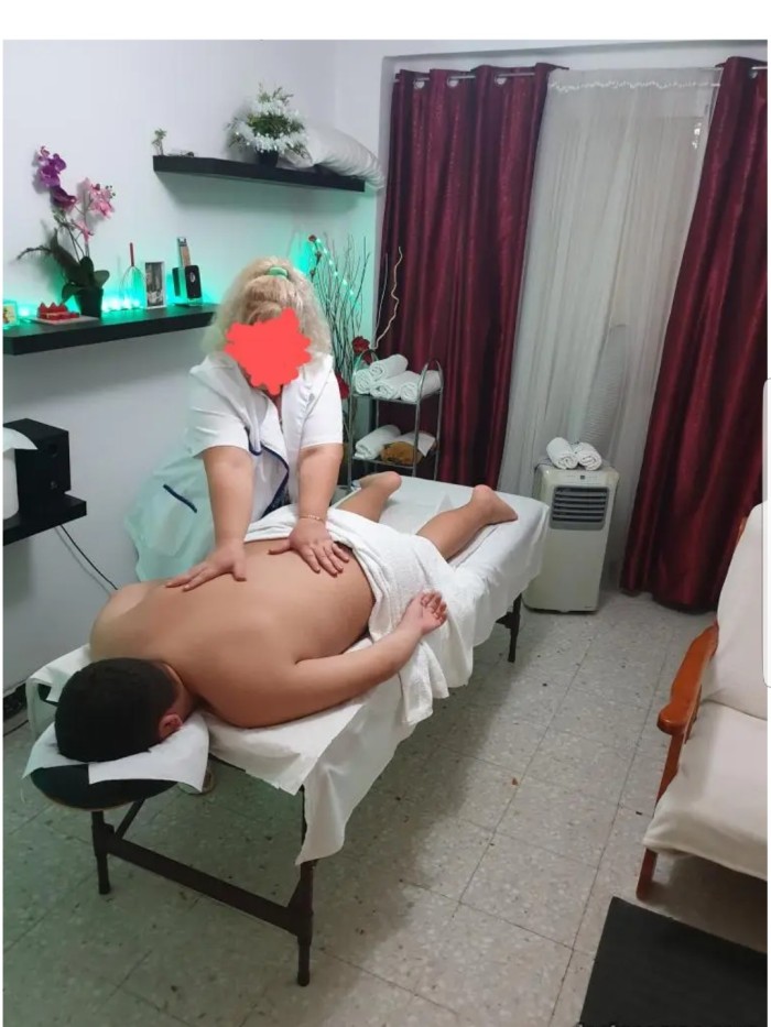 MASAJES TERAPEUTICOS TITULADA