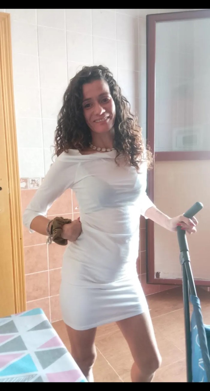 Estoy cachondisimaaaaa aranjuez….ña. Ñam llegada hoy y con ganas