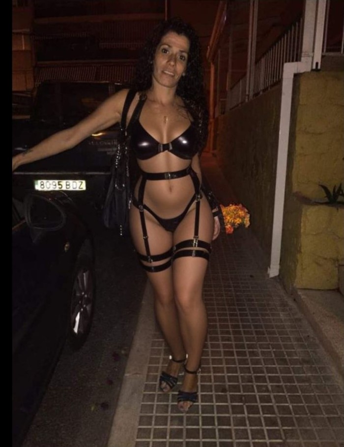 Estoy cachondisimaaaaa aranjuez….ña. Ñam llegada hoy y con ganas