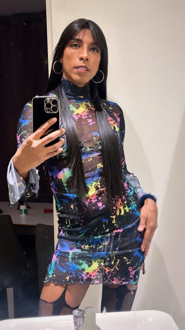 Chica latina un encanto de mujer