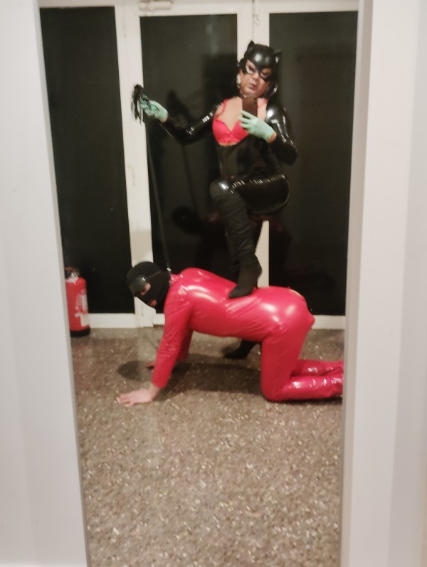 Ama Nataly en OlOT dominante fuerte sin límites