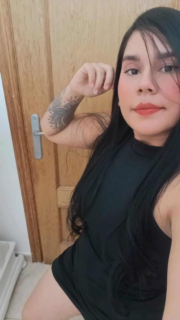 MAESTRA FOLLANDO