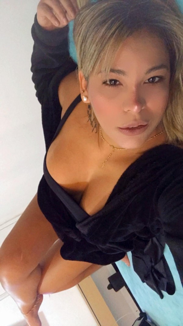 RUBIA VICIOSA FIESTERA Y DIVERTIDA