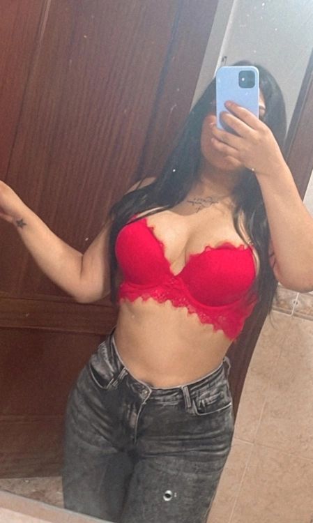 ¿Quieres pasar un buen rato con una chica guarra?