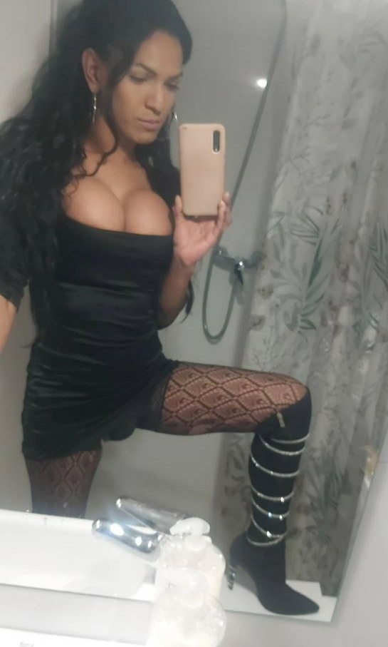 ARGENTINA MORENA ARDIENTE
