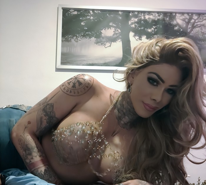 FIESTERA IMPLICADA BUEN ROLLO