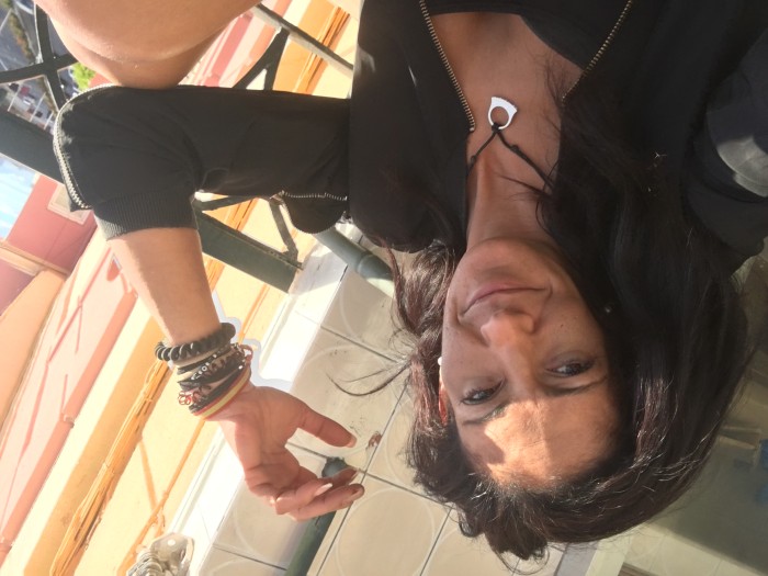 Española fiesteraCERCA d LA Romana y salidas