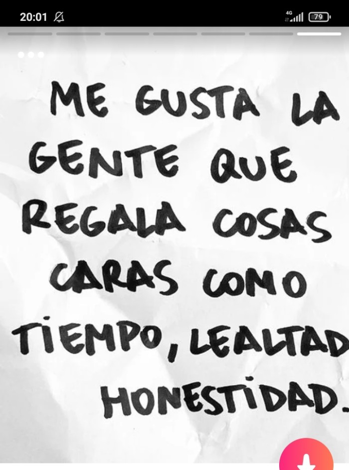 BUSCO MUJER, SIMPÁTICA Y ATRACTIVA.