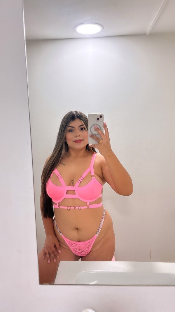 VEN DISFRUTA DE MI COÑO HÚMEDO PACK HORAS, SALIDAS