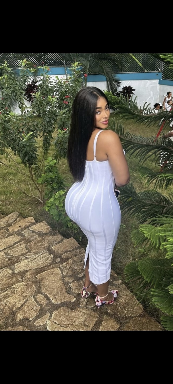 Un yogurin en la cama media hora 40€ una hora 80€