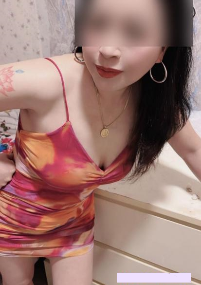 Nana, asiática guapa y muy cariñosa – 654855935