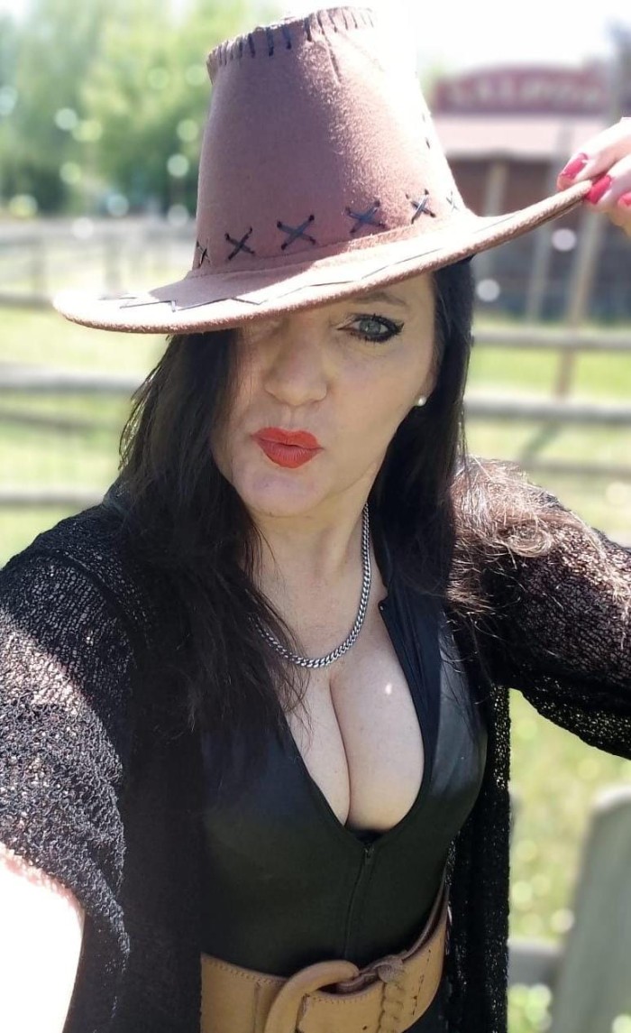 ESPAÑOLA. HOY ESTOY CON GANAS,…,FOLLAME.FIESTERA. VCIOSA…