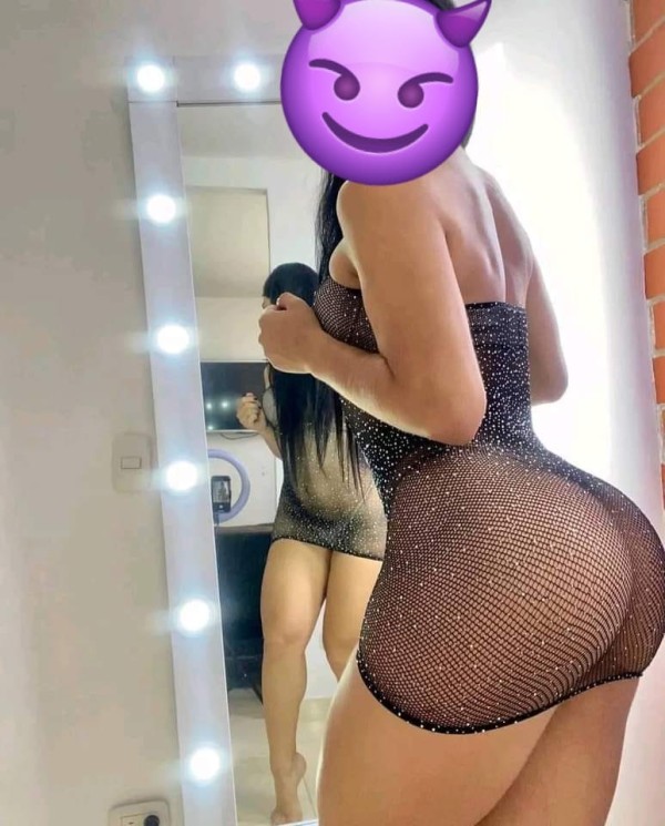 Charlotte hermosa latina culo grande BARCELONA fiesta 24hrs