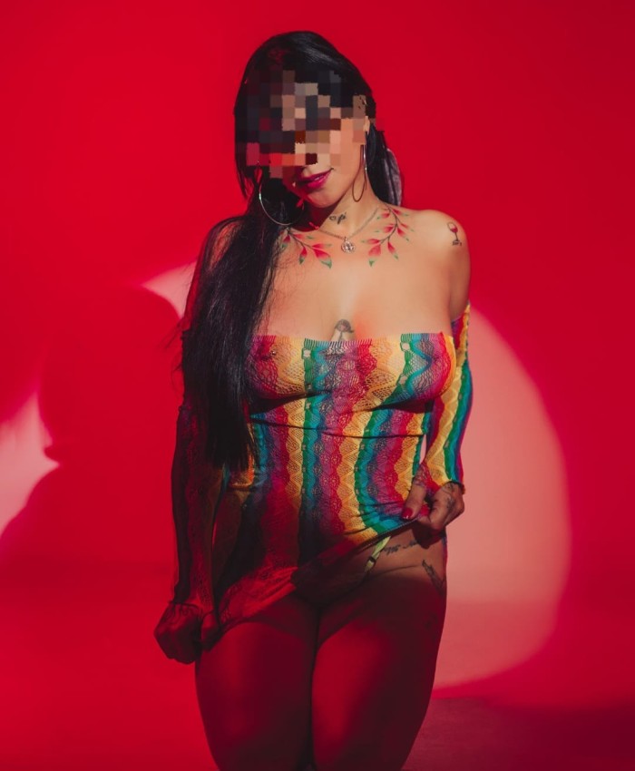 CUERPO DE ANGEL Y DIABLA EN LA CAMA.. SALIDAS