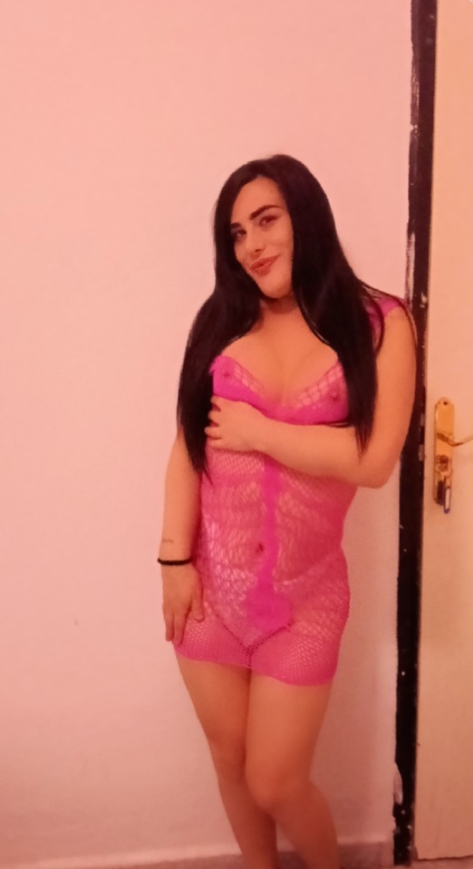 Solita. En. Casa yamame Gente. Sería