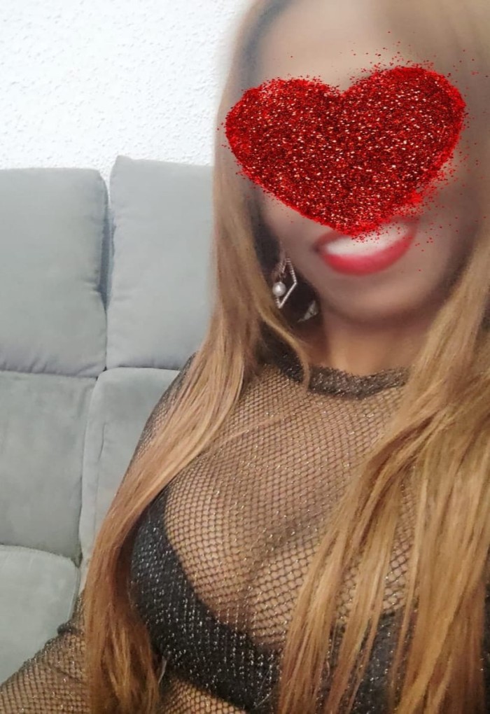 LORENA BRASILEÑA ARDIENTE