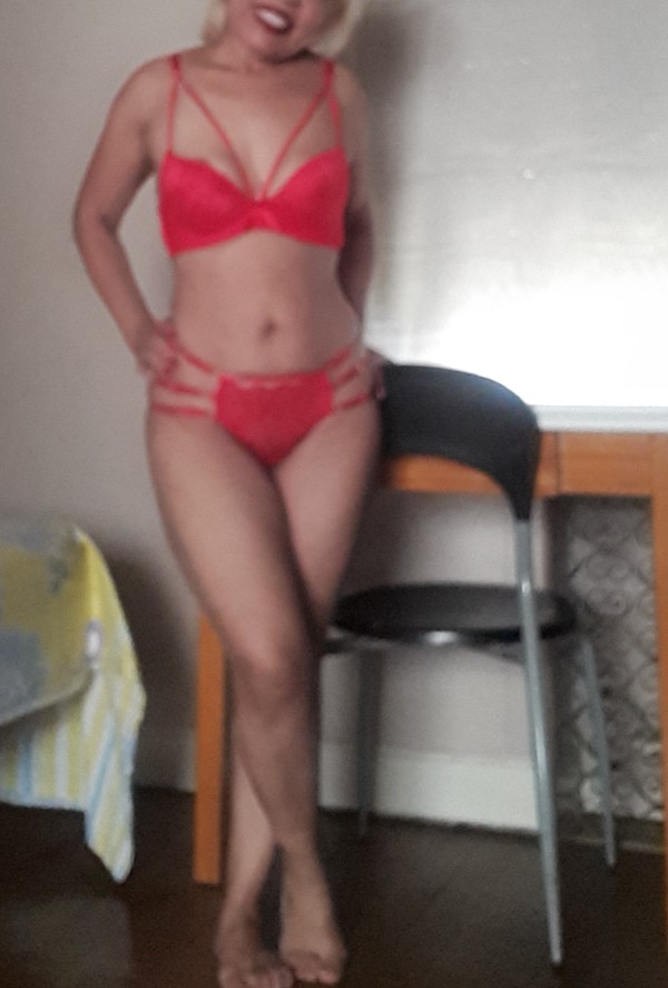 Madurita juguetona muy cariñosa.