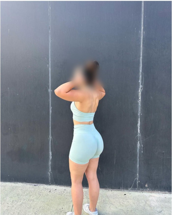 Joven española disponible cita previa