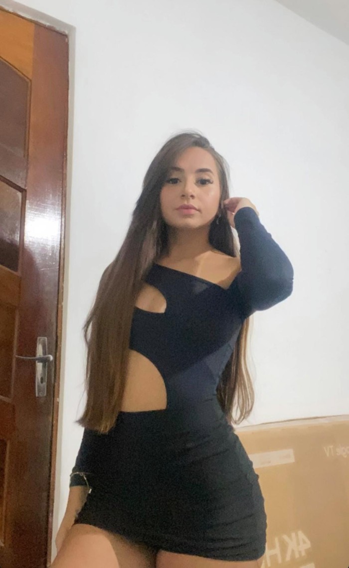 THALIA INCREÍBLE POCOS DIAS