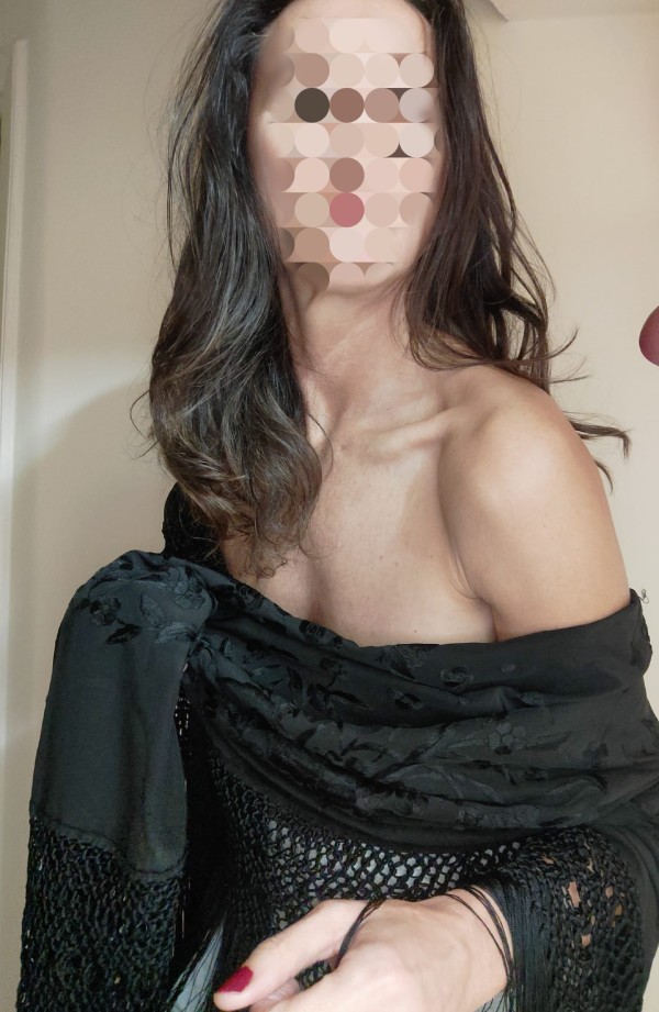 MASAJISTA PROFESIONAL ESPAÑOLA Del 26 al 31