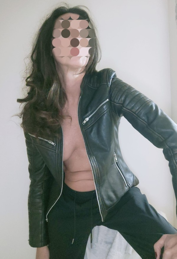 MASAJISTA PROFESIONAL ESPAÑOLA Del 26 al 31