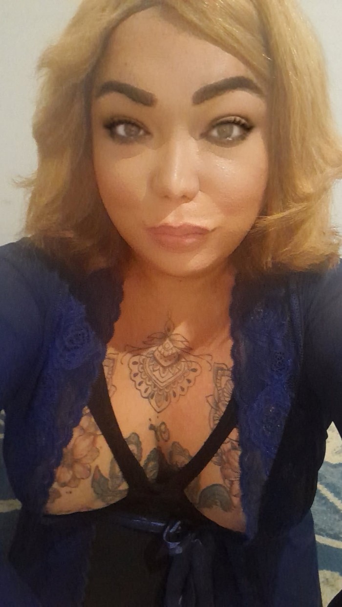 Aproveitem Camila Lopes super activa pouco dias en OURENSE.664689098