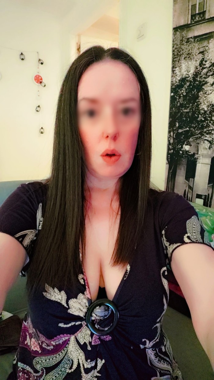 ESPAÑOLA MASAJES PROFESIONALES