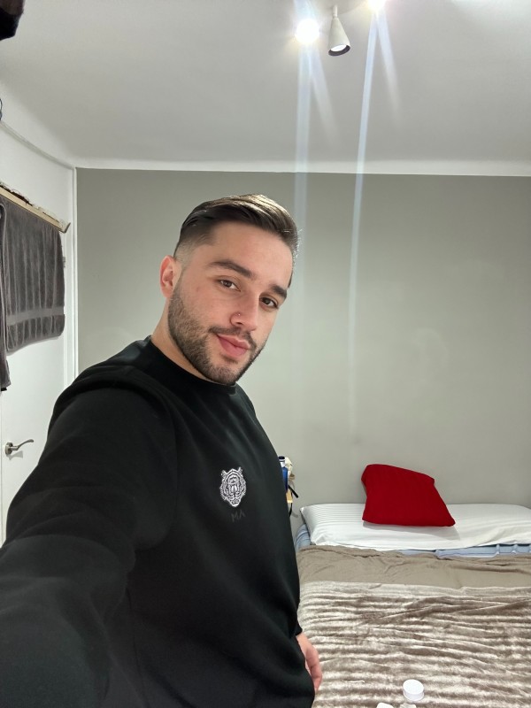 Joven colombiano morboso a tope llámame ahora