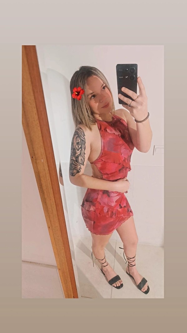 Fiesteras Dos Amigas dispuestas a dar placer fiestera
