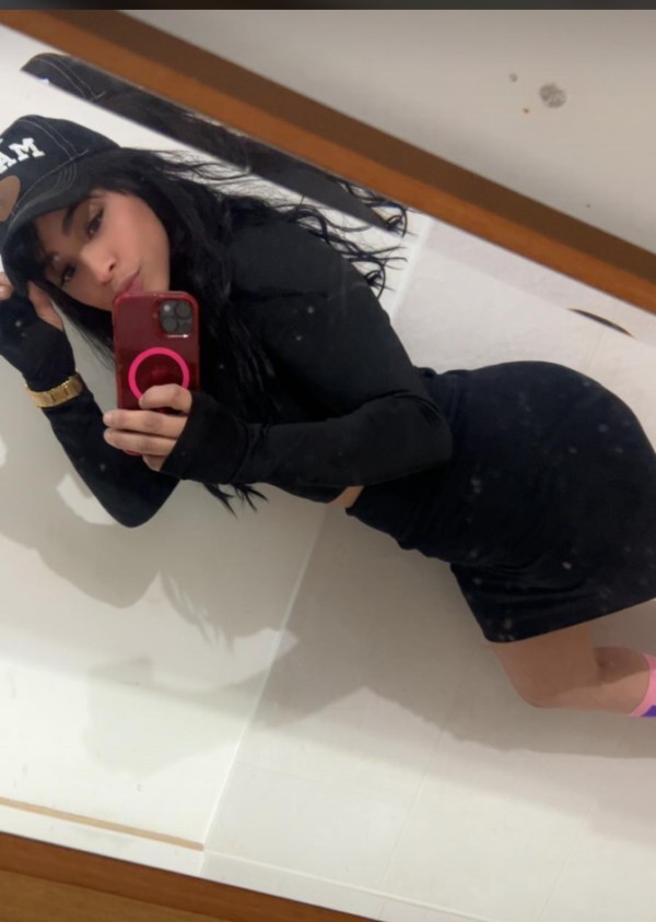 Jovencita morbosa y caliente 24 Madrid Salidas y recibo