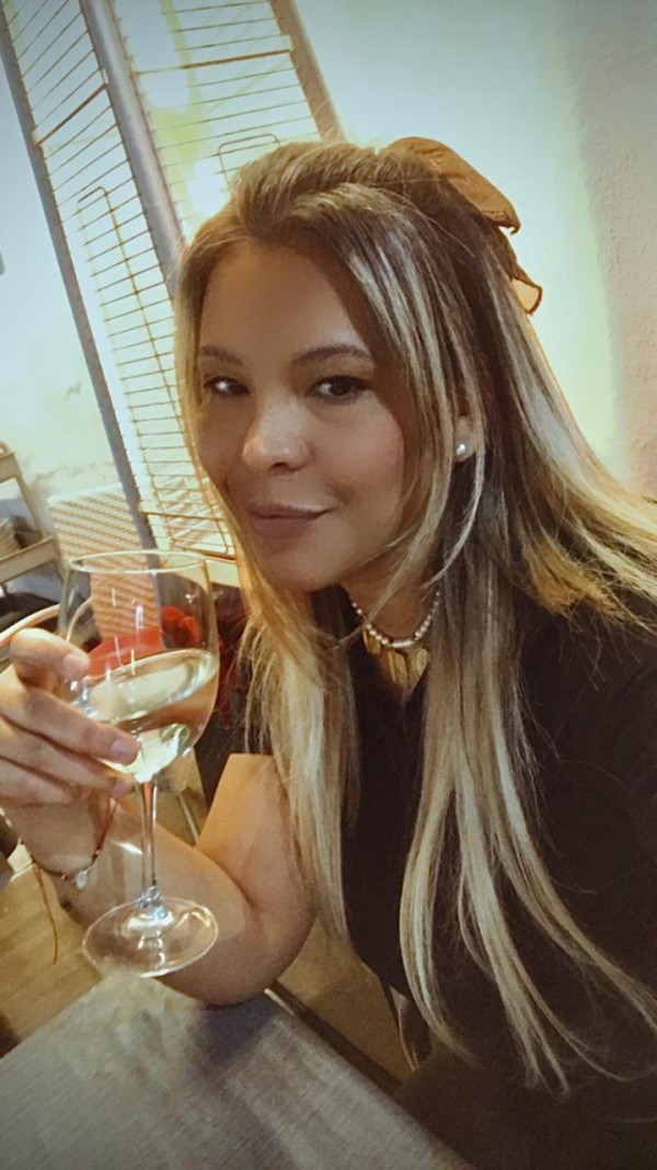 QUIERO COMERME TU RICA POLLA