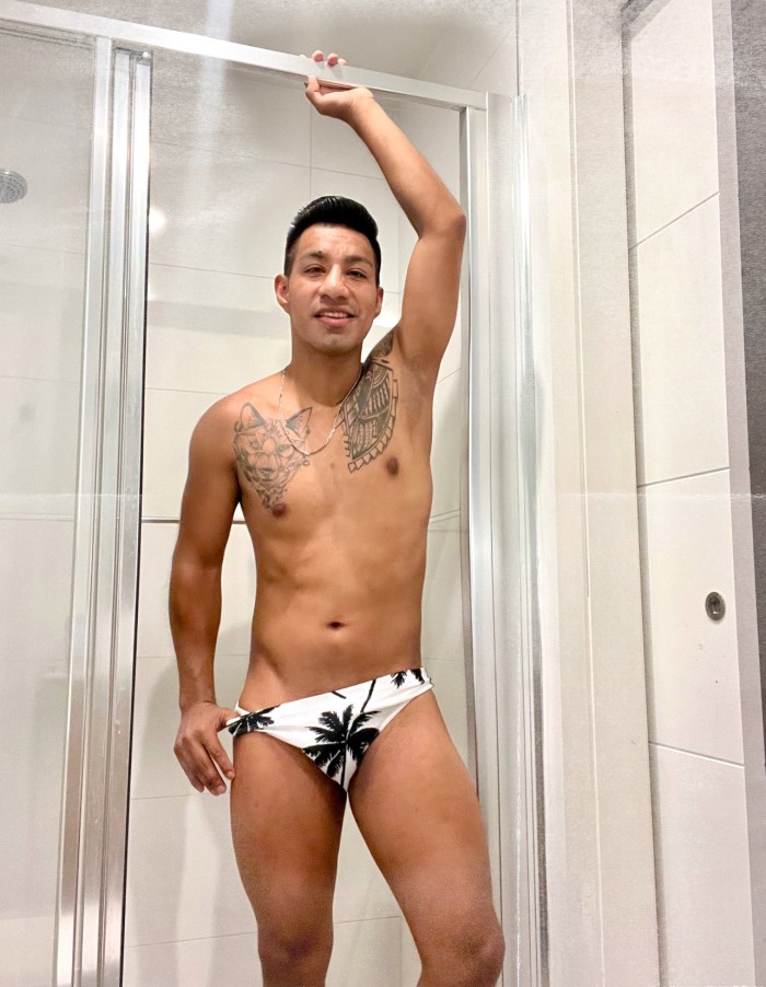 ANDY Latino CACHONDO