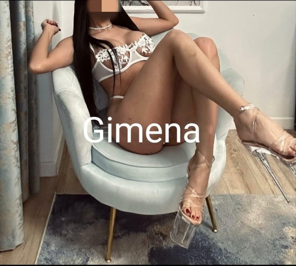 Fiestera implicada recién llegada guapita