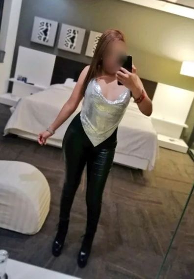 EXPLOSIVA Y ENCANTADORA LLENA DE PASION