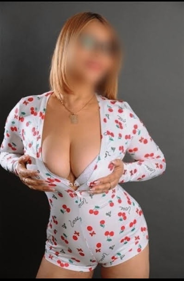 Pechos grandes naturales