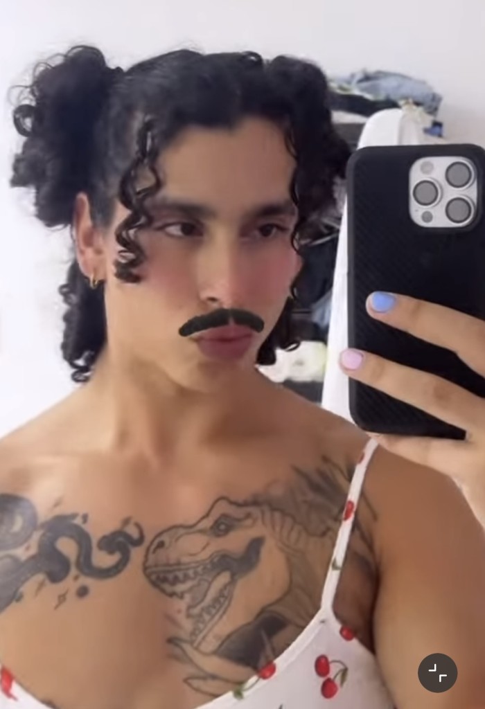 Travesti CD RUBI Pamplona