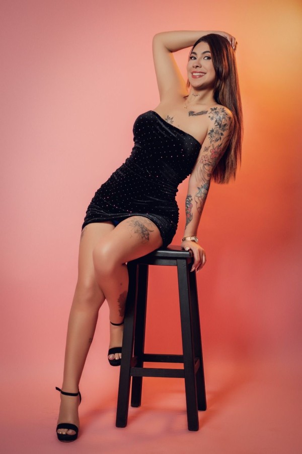 AMIGAS INDEPENDIENTES LUJO Y CALIDAD — ENGLISH SPOKEN